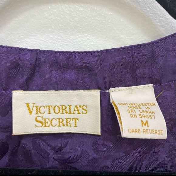 Vintage Victoria’s Secret silky purple pajama set Sz Medium - Picture 9 of 11